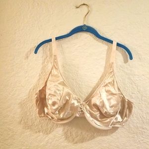 Vanity Fair Style 75-005 Full Figure Ivory Underwire 3 Hook Bra